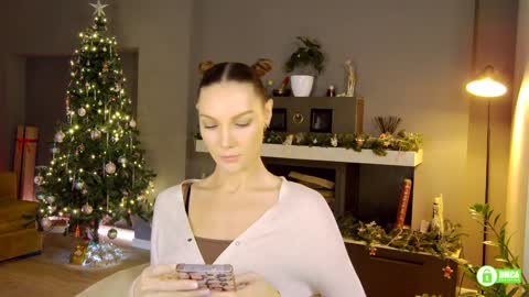 Katrin online show from December 2024 08:54:01 PM