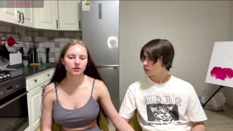 flowerscouple online show from March 2026 10:13:02 PM