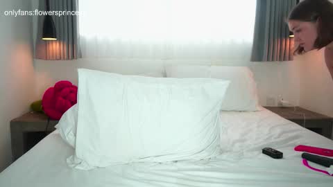 Snapshot of flowersprincess chatting on March 2026 07:25:02 AM DARYA online show from March 2026 07:25:02 AM