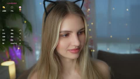 Adeline online show from December 2024 08:22:02 AM