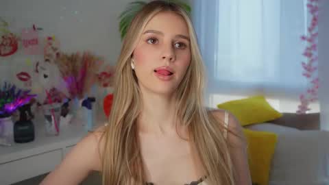 Adeline online show from March 2025 08:41:01 AM