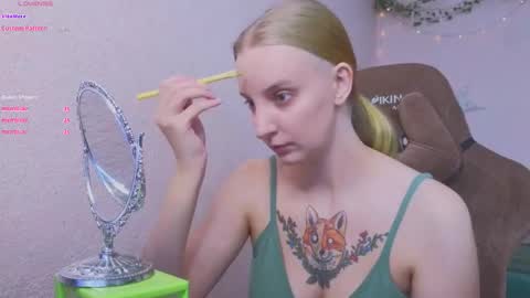 Snapshot of fluffy_muffin3 chatting on February 2026 09:32:02 AM Agatha online show from February 2026 09:32:02 AM