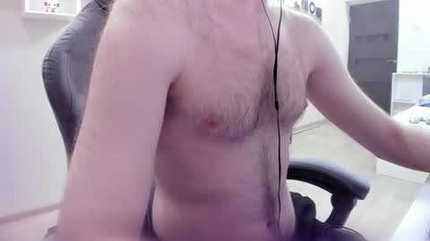 Snapshot of fluffycat_ chatting on March 2025 01:47:01 PM fluffycat online show from March 2025 01:47:01 PM