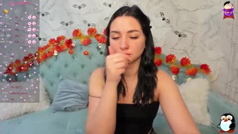 Lina online show from October 2025 11:57:01 PM