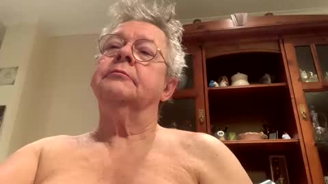 fmartin55 online show from February 2026 05:47:02 AM