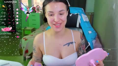 folinskaayaa online show from December 2025 05:17:02 AM