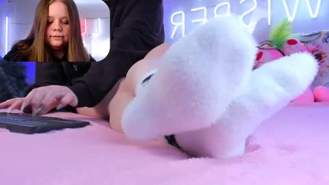 Molly online show from January 2025 05:13:02 PM