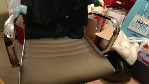 Snapshot of fordfan55 chatting on December 2024 10:01:02 PM fordfan55 online show from December 2024 10:01:02 PM