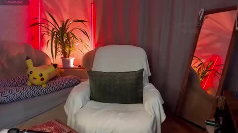     online show from November 2025 12:16:01 PM