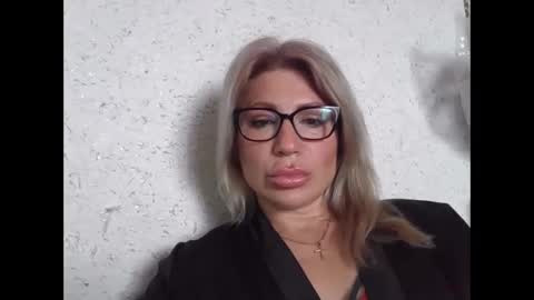 fox_red_lady7 online show from April 2026 06:14:01 AM