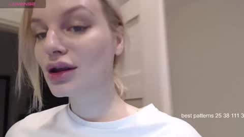 Snapshot of foxfrromearth chatting on December 2025 09:56:02 PM i am your baby Alien online show from December 2025 09:56:02 PM