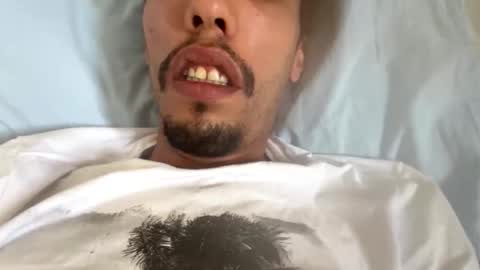 Snapshot of foxfuckerbr chatting on December 2025 09:40:01 AM Zuey online show from December 2025 09:40:01 AM