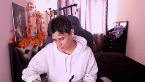 Foxicfu online show from November 2025 04:12:01 AM