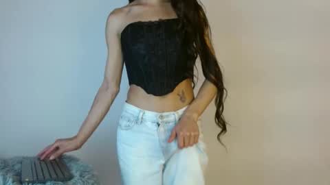 Katty online show from November 2025 05:40:01 AM