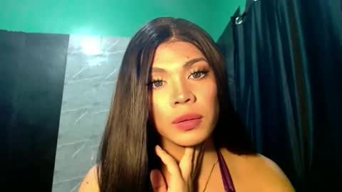 Snapshot of foxli_xx chatting on May 2026 11:56:02 PM KITTY online show from May 2026 11:56:02 PM