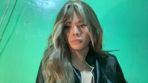 Snapshot of foxli_xx chatting on May 2026 09:34:01 PM KITTY online show from May 2026 09:34:01 PM