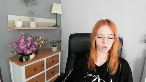 Sonya online show from May 2026 01:30:01 PM