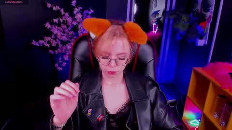 Snapshot of foxxxypolly chatting on July 2026 05:25:02 AM Polly online show from July 2026 05:25:02 AM