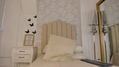 Foxy online show from January 2026 08:23:01 PM