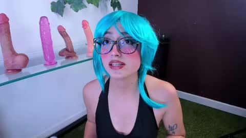 Snapshot of foxy_aleja chatting on May 2026 06:07:02 PM foxy_aleja online show from May 2026 06:07:02 PM