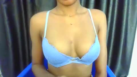 foxy_candy01 online show from November 2025 07:36:03 PM