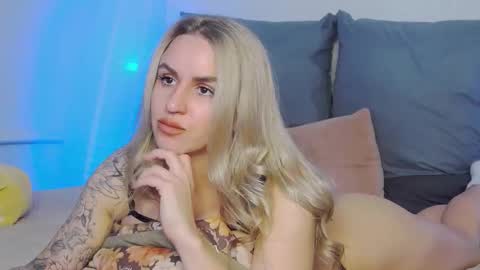 Foxy Kimmi online show from April 2026 06:41:02 AM