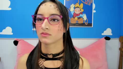 Loren online show from September 2025 10:59:01 AM