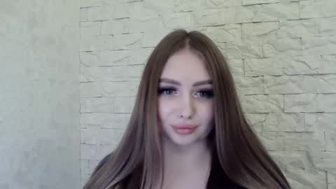 Snapshot of foxyflaree chatting on November 2025 06:19:02 PM Alice online show from November 2025 06:19:02 PM