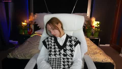 Snapshot of foxymayy chatting on April 2026 01:14:02 PM Maya online show from April 2026 01:14:02 PM
