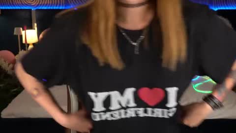 Snapshot of foxymayy chatting on July 2026 04:42:02 PM Maya online show from July 2026 04:42:02 PM
