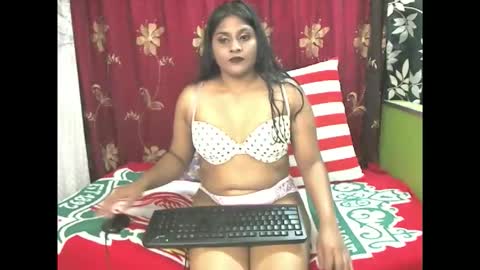 foxyyindian online show from December 2025 06:30:02 AM