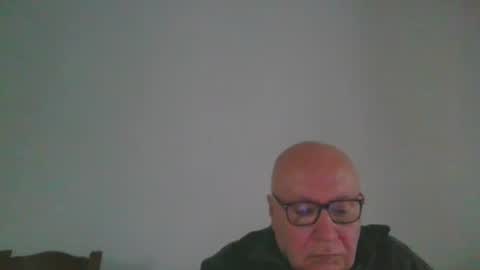 Snapshot of fra94 chatting on April 2026 02:00:01 PM fra94 online show from April 2026 02:00:01 PM