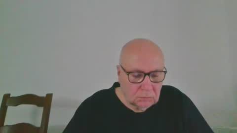 Snapshot of fra94 chatting on April 2026 12:23:01 PM fra94 online show from April 2026 12:23:01 PM