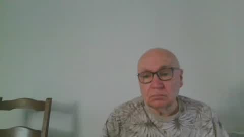 Snapshot of fra94 chatting on April 2026 02:09:02 PM fra94 online show from April 2026 02:09:02 PM