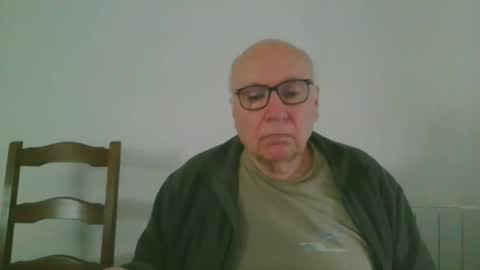 Snapshot of fra94 chatting on May 2026 03:09:02 PM fra94 online show from May 2026 03:09:02 PM