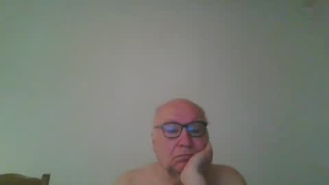 Snapshot of fra94 chatting on May 2026 03:02:01 AM fra94 online show from May 2026 03:02:01 AM
