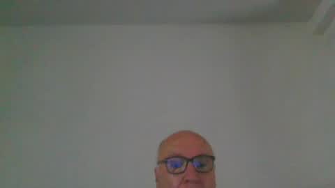 Snapshot of fra94 chatting on June 2026 12:10:01 PM fra94 online show from June 2026 12:10:01 PM
