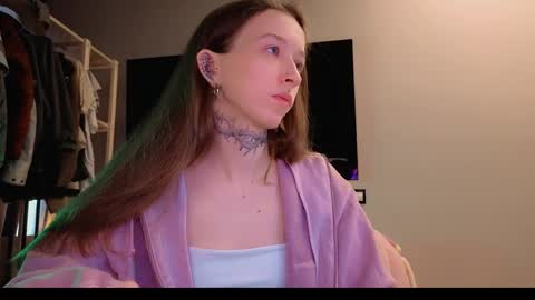 fran_bow online show from April 2026 02:03:02 PM