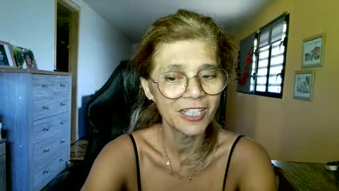 francelune online show from March 2026 07:01:01 AM