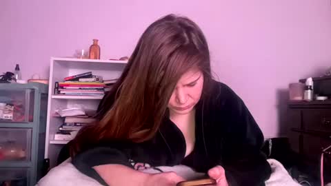 francescafey online show from November 2025 07:30:01 AM