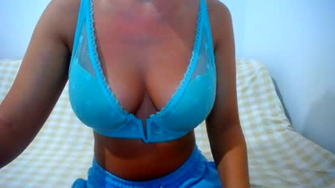 Snapshot of franceskcaa chatting on July 2026 03:21:01 AM franceskcaa online show from July 2026 03:21:01 AM
