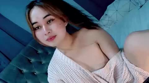 Snapshot of franchesca_fucks chatting on April 2026 08:06:01 AM LOVE online show from April 2026 08:06:01 AM