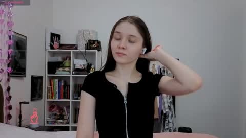 Snapshot of francinaporteus chatting on February 2026 08:16:02 AM Francis online show from February 2026 08:16:02 AM