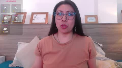 Snapshot of francisca_vera chatting on May 2026 08:35:02 PM francisca_vera online show from May 2026 08:35:02 PM