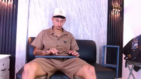 Snapshot of franco_roux chatting on February 2026 11:03:01 AM Franco online show from February 2026 11:03:01 AM