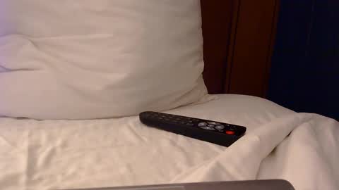 frank1026 online show from March 2026 01:42:01 AM