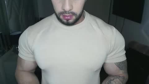 frank_foxx1 online show from October 2025 02:23:02 AM