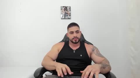 frank_foxx1 online show from November 2025 04:12:02 AM