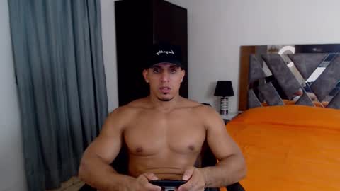 Frank online show from February 2026 07:48:01 PM