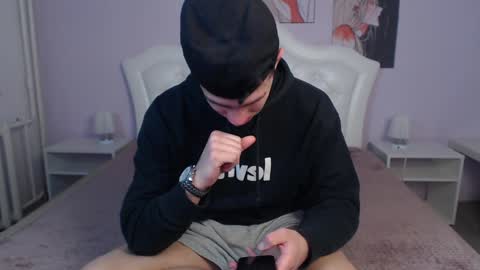 Frank online show from December 2024 03:02:02 AM